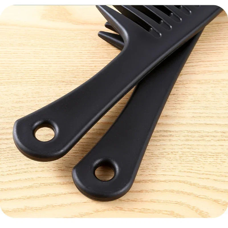 Wide Tooth Detangling Comb